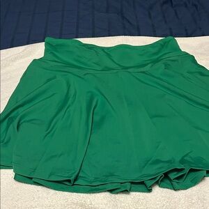 Vibrant Green skort., size extra large, no brand name